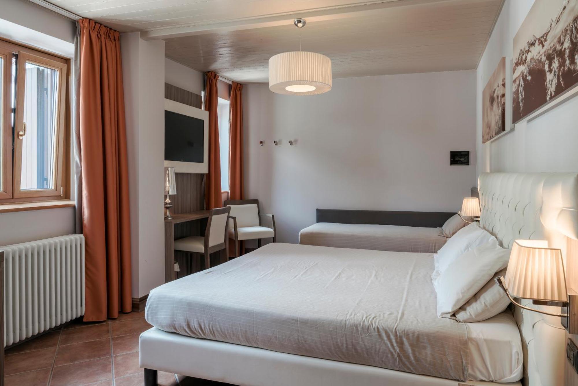 Hotel Garni Cristallo Ponte Di Legno Bilik gambar